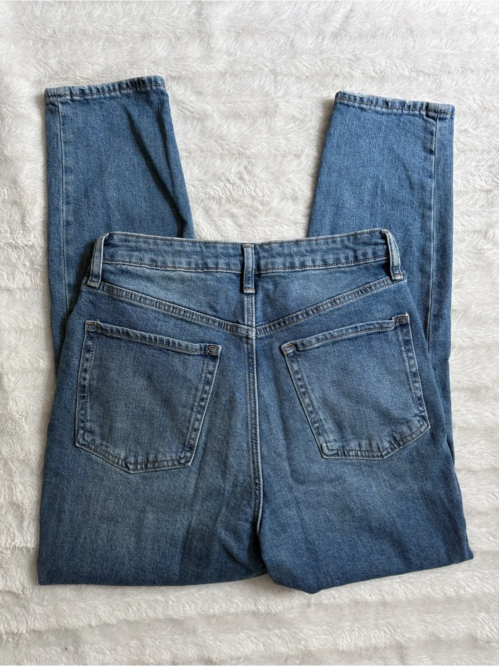 Old Navy Women's O.G Straight Jeans Size 8 High-Rise Distressed Blue Jean